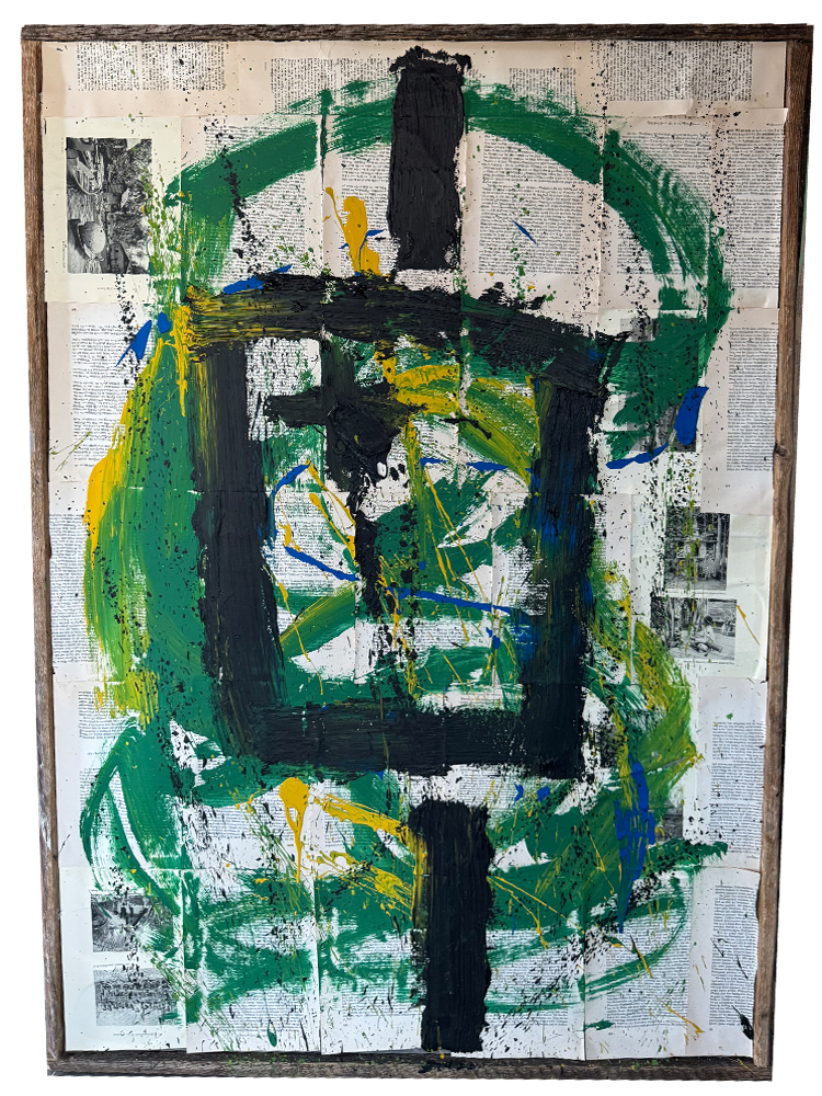 Großformatiges Mixed-Media-Gemälde (104x146 cm) mit einer dicken, zähen schwarzen Latexfarbe-Struktur und grünem Kreis auf historischen Buchseiten im Dachlattenrahmen.